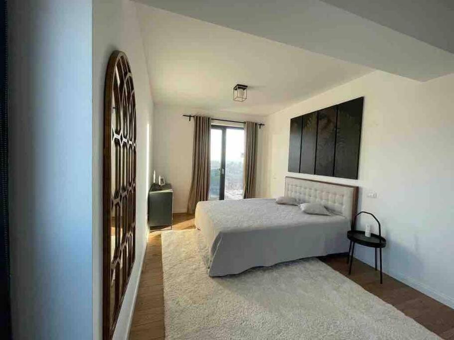 Modern 2-Bedroom Apartment In New Residence Krajowa Zewnętrze zdjęcie