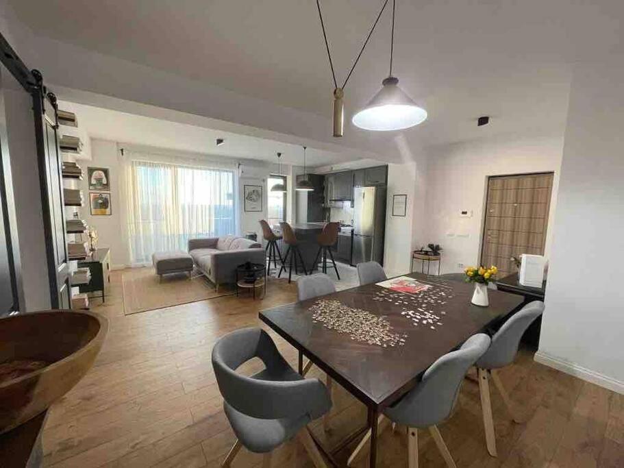 Modern 2-Bedroom Apartment In New Residence Krajowa Zewnętrze zdjęcie